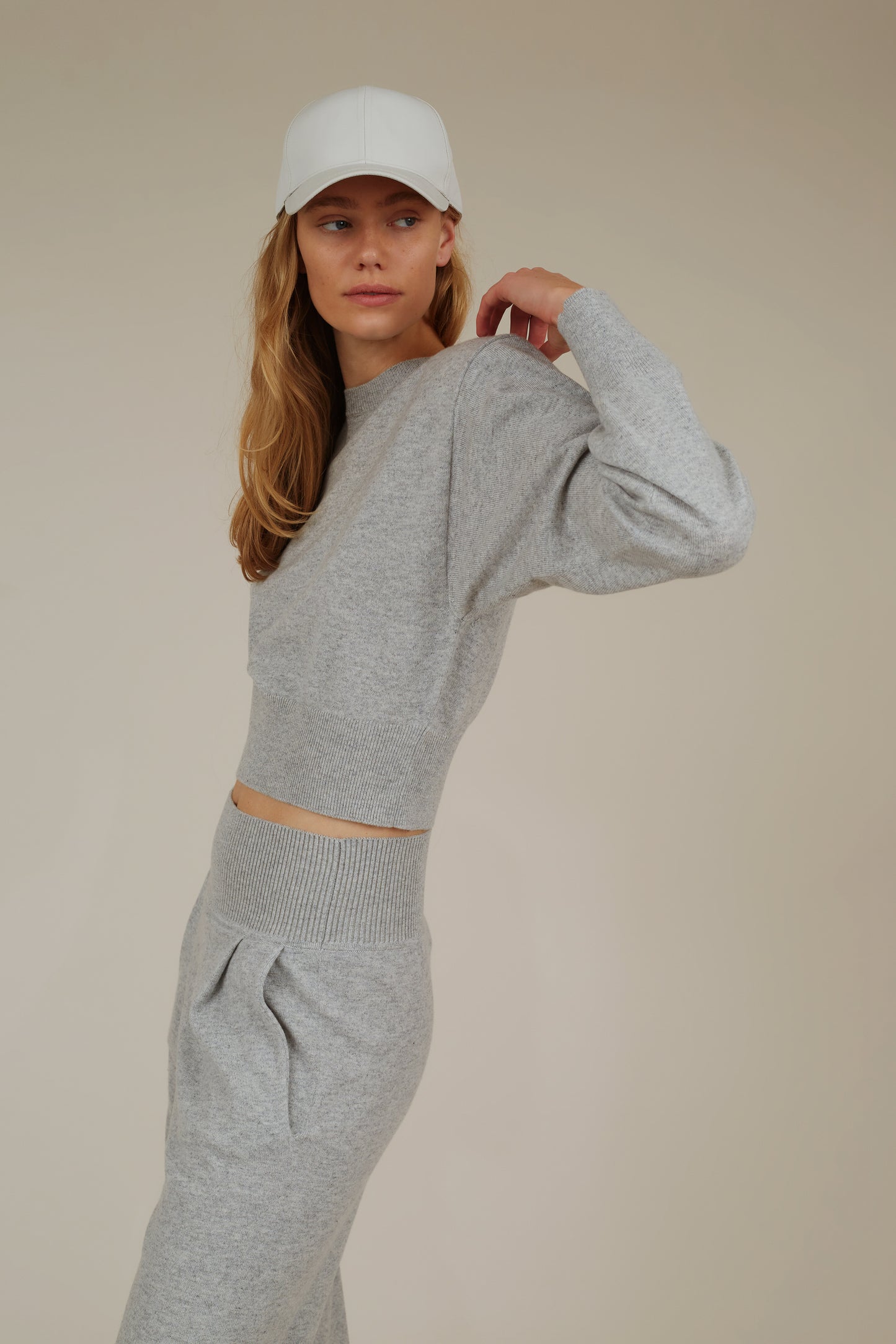 AVA CASHMERE SWEATER